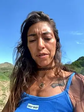 Lalla_Amani – Naživo XXX chat