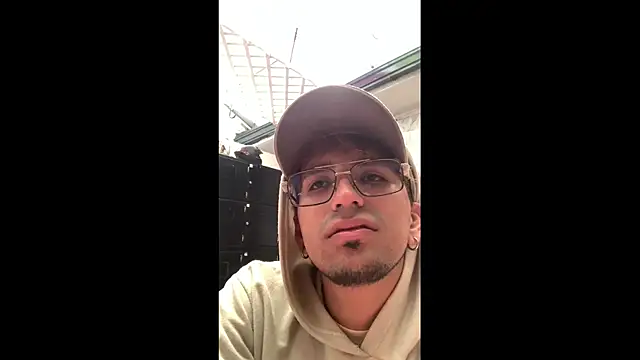 Czat XXX na żywo – JeremySanders1_