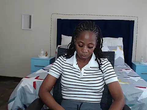 QUEENMANDYY Webcamshow