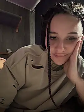 Chat +18 de KishaMur ao vivo