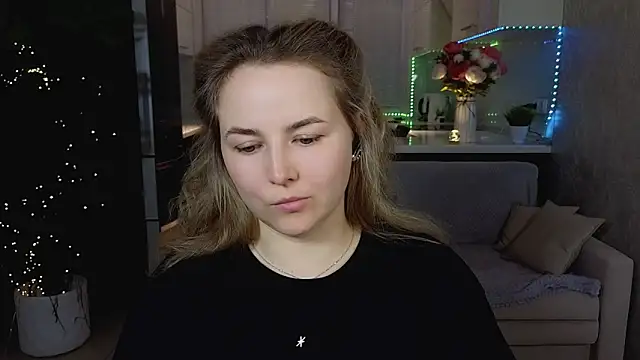 Mira_Mermayd Chat XXX in diretta