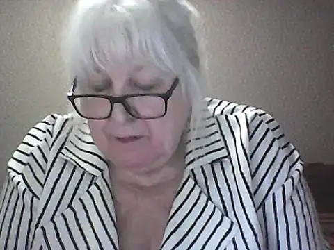 Alexia64231 – Naživo XXX chat