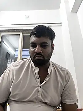 vinay_smalldickn Webbikameraesitys