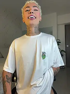 miss_tatiana_'s Webcam Show