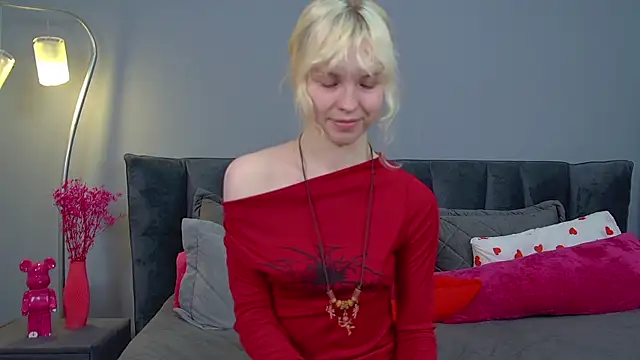 HannahHollis Adlı Modelin Canlı XXX Sohbeti