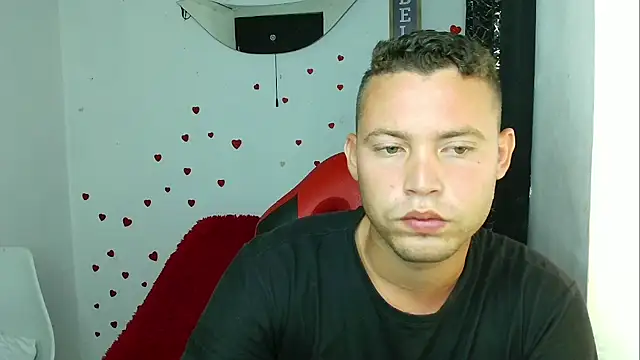 sven_fox723 Live XXX Chat