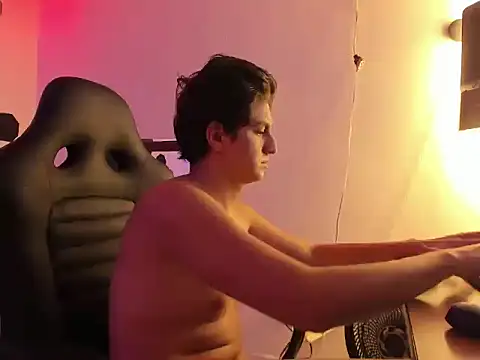 atilaepic Adlı Modelin Web Kamerası Şovu