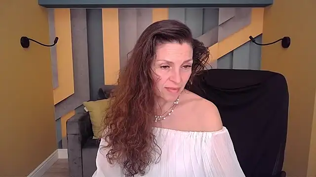 Chatroom XXX en direct de EllaLong