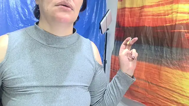 Kimmysander: онлайн-секс-чат