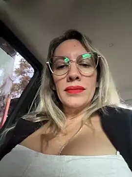 Gatitacarlita élő XXX-chatje