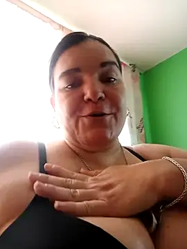 Zuleyka_69 网络视讯表演