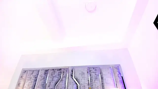 Chat +18 de Ciara_Benet ao vivo