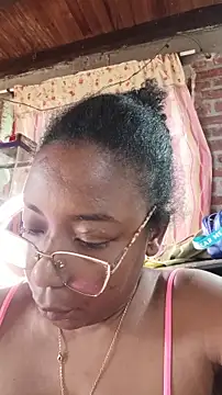 ChanneldelaCroix: онлайн-секс-чат