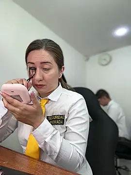 suzy-111 Chat XXX in diretta