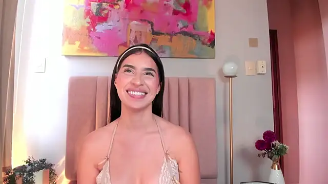 Christy_Sea Adlı Modelin Canlı XXX Sohbeti