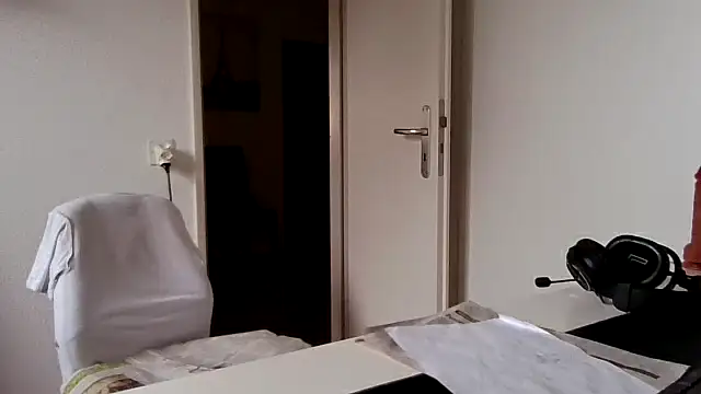 alpha-hunk – Naživo XXX chat