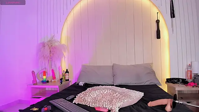 Онлайн чат XXX ALICESANDOVAL