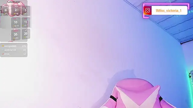 Victoria_west Chat XXX in diretta