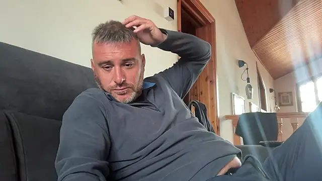 marcovik1 Chat XXX live