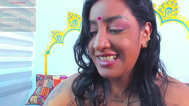 LadyNahir 现场XXX聊天