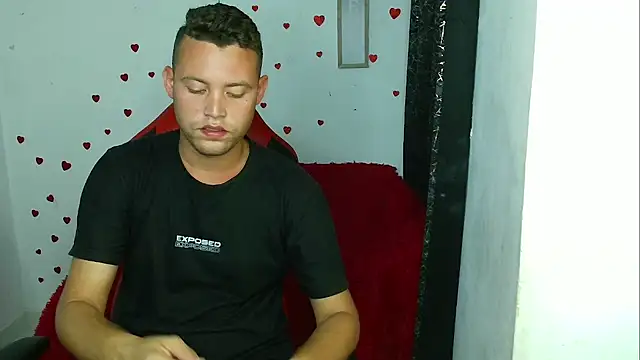 sven_fox723 Show Webcam