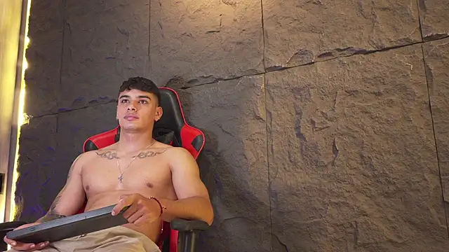 joseph_boy Chat XXX live