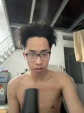 liamhn2k4 在線直播表演