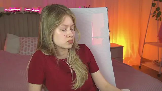 EveMundie's Live XXX Chat