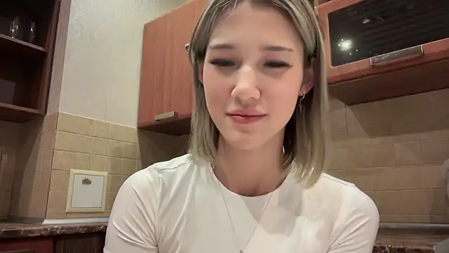 lilXdomiii's Live XXX Chat