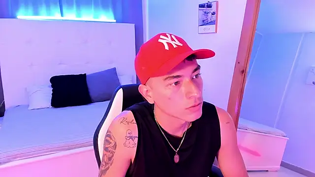 Pertunjukan Kamera Web Thiago_2003_