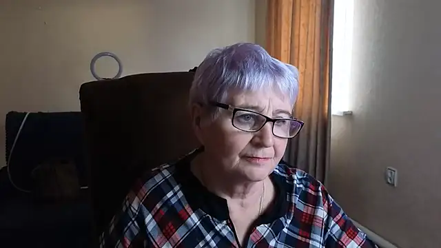 Sandra_SnowflakeのライブXXXチャット