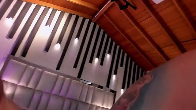 SarahRhodes_'s Live XXX Chat