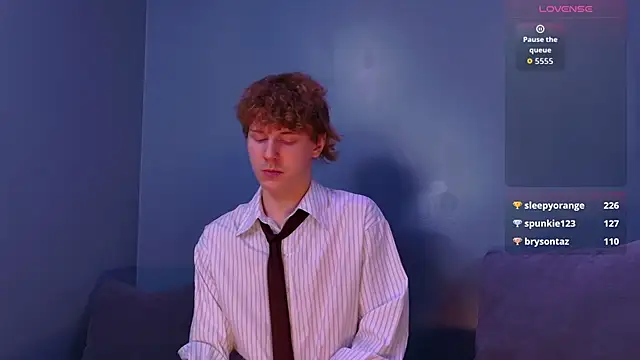 Mickey_Hawk webcam show