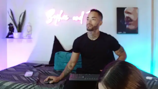 SophieFoxx17's Live XXX Chat