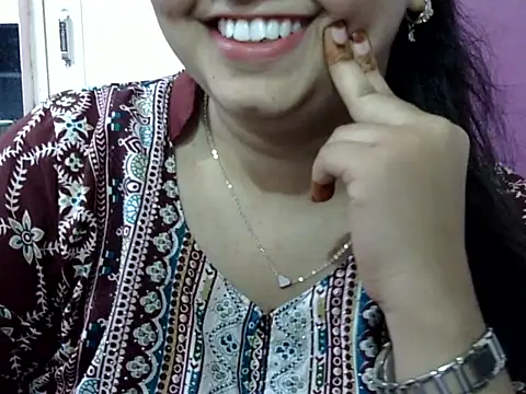 Cute_Aliyaa 现场XXX聊天