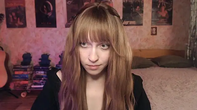 دردشة Friendly_Ellie الجنسية المباشرة