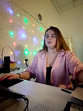 Juicy_PeachLux's Live XXX Chat