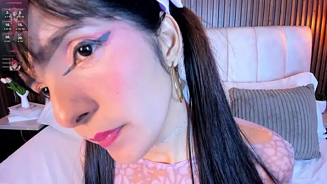 LisaLain Obrolan Langsung XXX