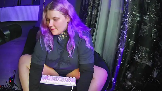 Sweet_Squirrel_'s Live XXX Chat