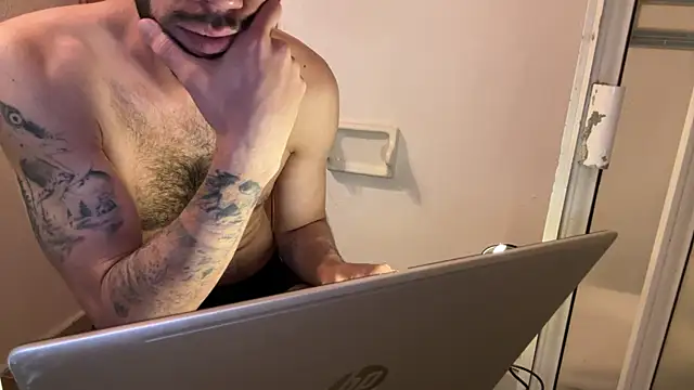 Karim_mansur Pertunjukan Webcam