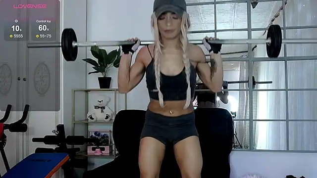 SarahRaynex Chat XXX in diretta