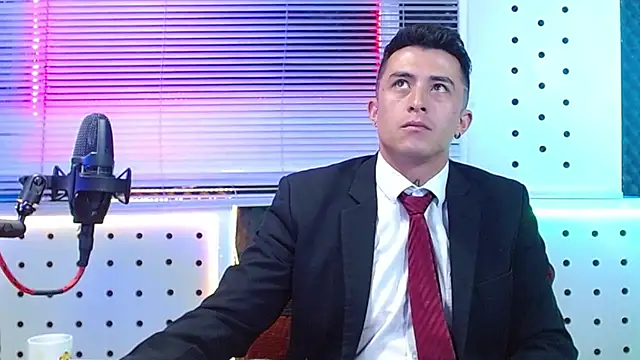 Godofcumxxx Chat XXX in diretta