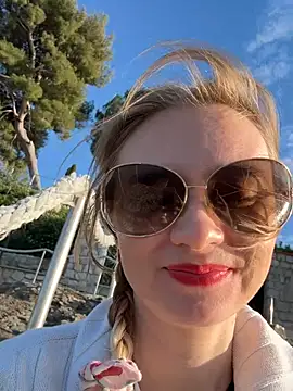 Weettyy Live XXX-chat