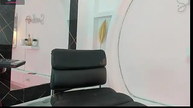 Chatroom XXX en direct de Vicky_Hottman