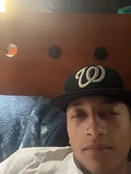 Aaron_Brink_ Show in webcam