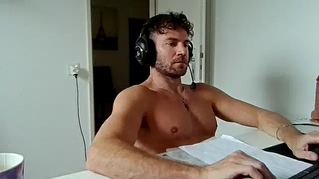 Онлайн чат XXX alpha-hunk