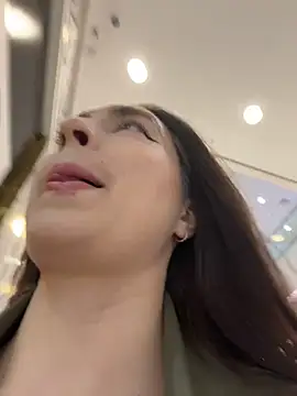 Holly_Play – webcam-show