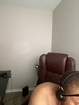 Chatroom XXX en direct de Fathero1time