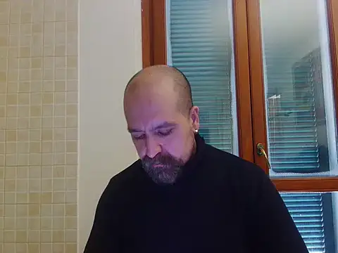 Chat +18 de AMIRDIB2025 ao vivo