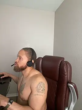 Fathero1time webkamerás műsora